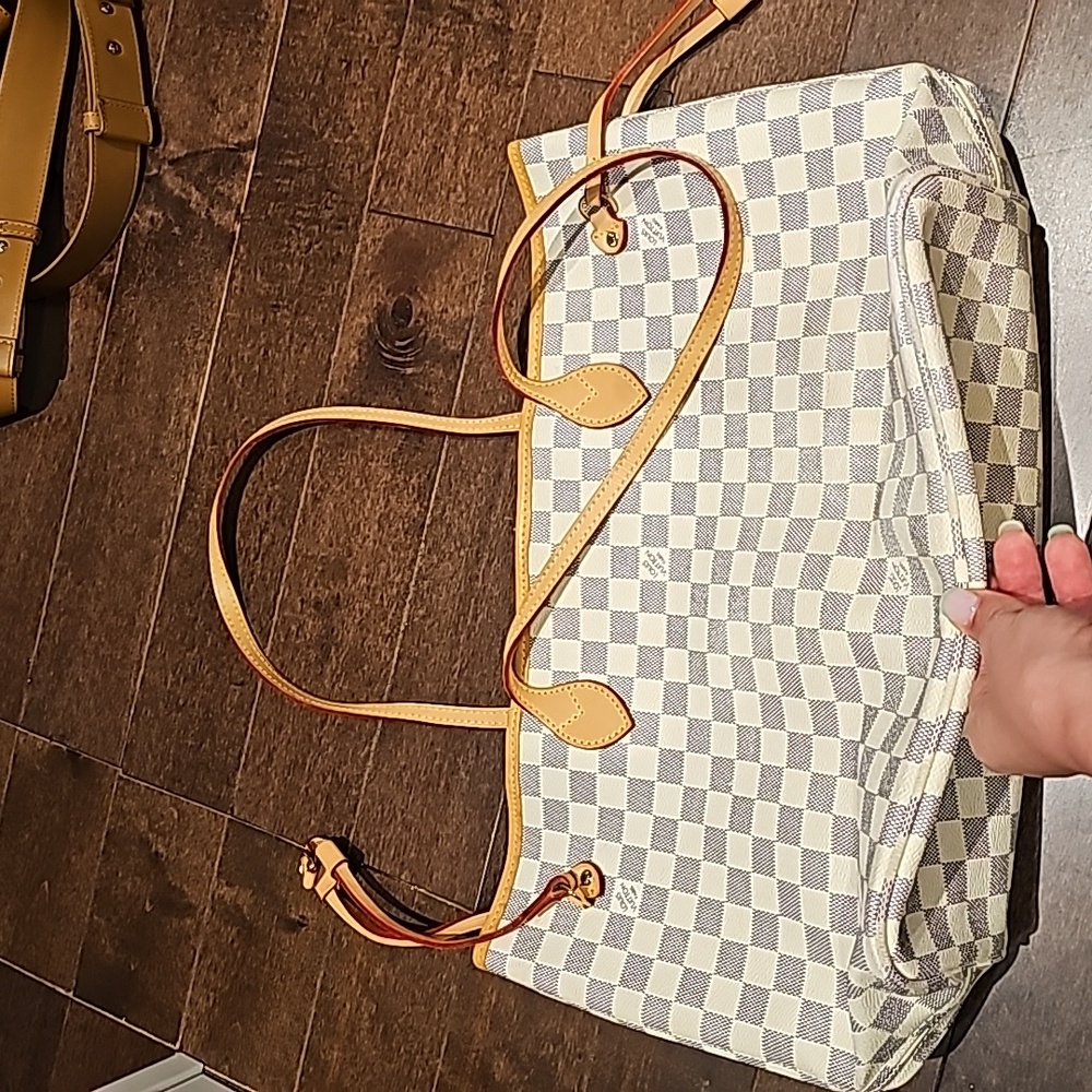 Bag - Picture 3 of 4